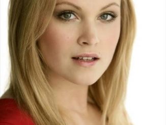 Clarke Griffin as Eliza Taylor