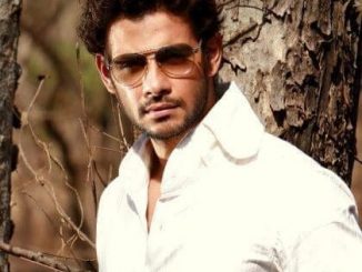 Viraf Patel as Mrityunjay Singh Shekhawat