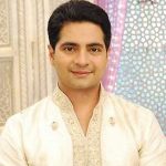 Naitik Raj Singhania original name is Karan Mehra