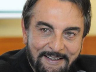 Abraham original name is Kabir Bedi