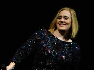 Adele to Host Saturday Night Live, Confirms TV Comeback