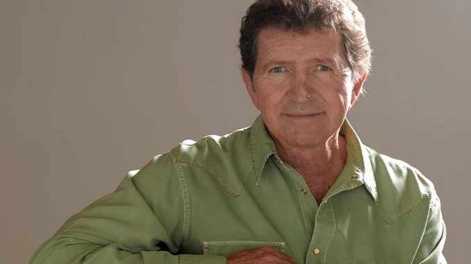 Mac Davis, the 70s country music star dies at 78 following heart surgery